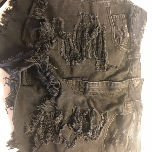 Vintage Black American eagle shorts - Picture 2 of 4